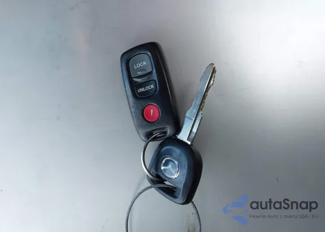 2005 Mazda Mazda6 I Sport z USA, uszkodzony, nr VIN 1YVHP80C355M19357